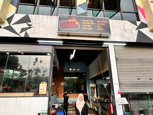 Fazz Kitchen signboard at Kompleks D'Star Arena